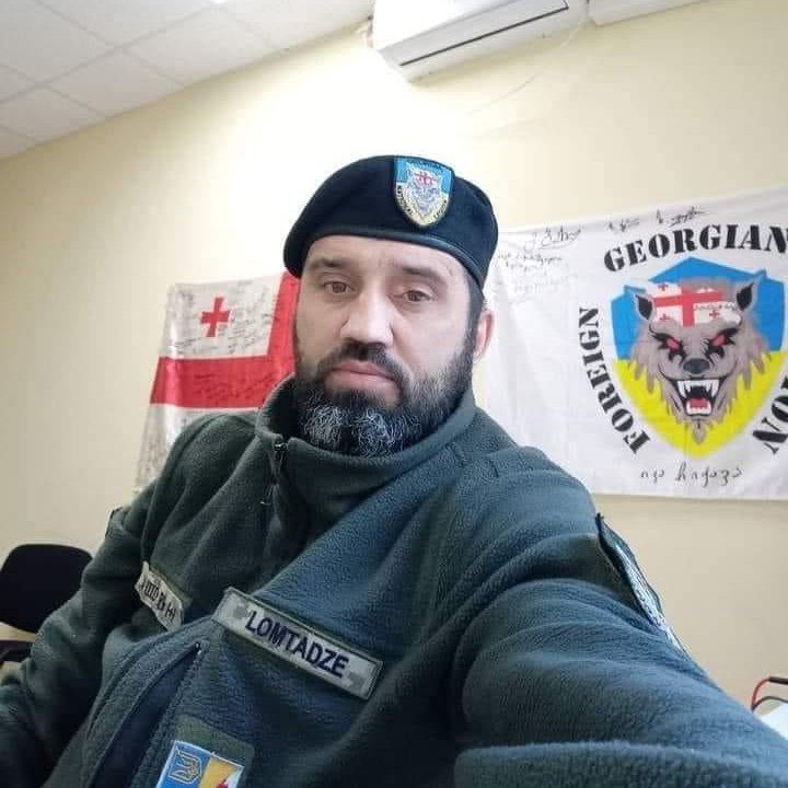 Georgian volunteer Mukhran Lomtadze was diagnosed with incurable cancer when he decided to come to Ukraine to fight for freedom. Even under constant pain he fought alongside his Georgian & Ukrainian brothers until his heart stopped.
Hero 🇬🇪 🇺🇦
#lviv