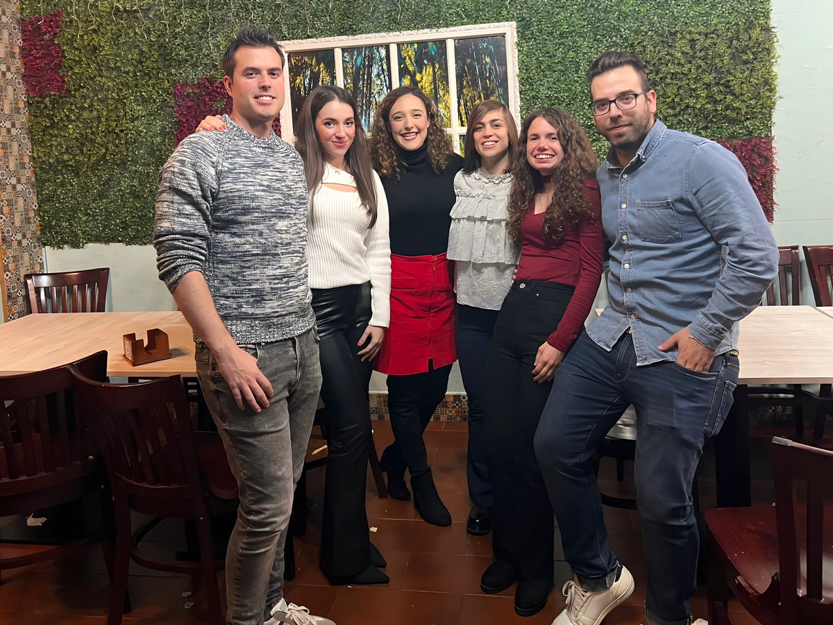 12Alises's tweet photo. "Recordar: Del latín re-cordis, volver a pasar por el corazón." - E. Galeano https://t.co/DSb2ojnjih