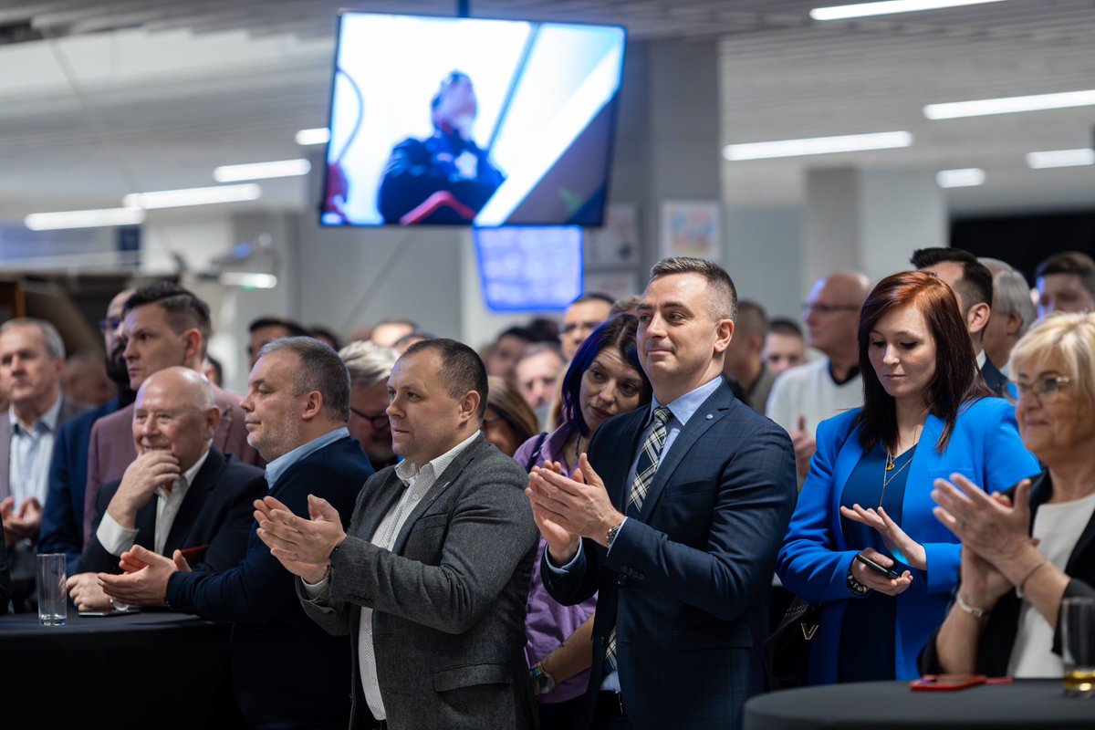 OGeblewicz's tweet image. Noworoczne spotkanie zachodniopomorskiej @Platforma_org @PO_Zachpom za nami. Dziękuję za przybycie naszym członkom oraz partnerom z @nowePSL @RzepaJarek, PL2050 @AdamRudawski , @__Lewica @wieczorekdarek oraz Piotrowi Krzystkowi  @PrezydentSz_n.