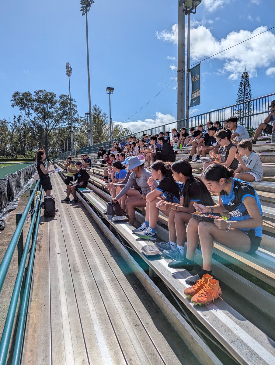 SAATOPSoccer's tweet photo. MAHALO to everyone who shared the Aloha Spirit by supporting the very 1st TOPSoccer event in Hawai'i, organized by Coach Val at her high school alma mater. All of the prizes &amp; equipment you purchased, &amp; positive vibes, made the over 100 players &amp; Buddies feel special. ❤️⚽🤙 https://t.co/MGHOOOdCoO