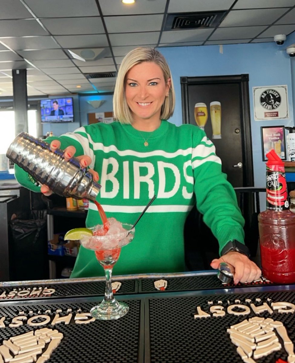 higbee_kelly's tweet photo. 🦅 Sunday’s are for the … https://t.co/x52SPkZIhi