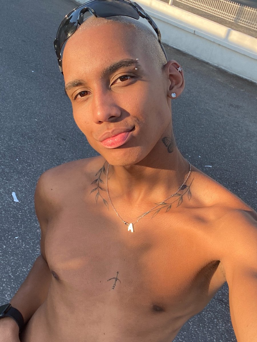 Ale (@alledrummond) / Posts / X