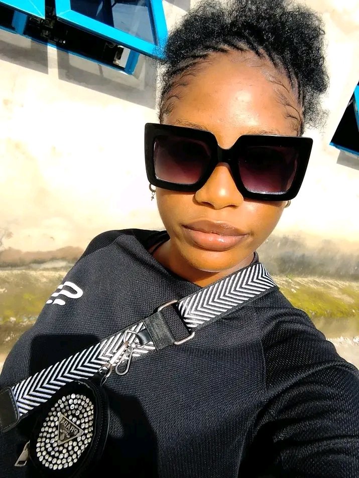Peremodavid's tweet photo. Happy birthday to my lovely sister. May you live long. Amen @Aloo_Tordue 
@emmiwuks 
@WhatsApp https://t.co/vheXPJWDX6