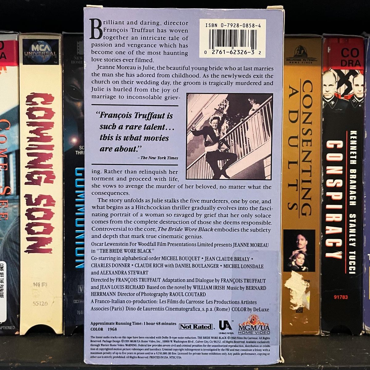 “When I was a boy, my father would say champagne is to adults what milk is to kids”
#thebrideworeblack #françoistruffaut #1968movie #60scinema #jeannemoreau #jeanclaudebrialy #michelbouquet #bernardherrmann #cornellwoolrich #vhs #vhsforever #feedyourvcr #vhstape #videotape