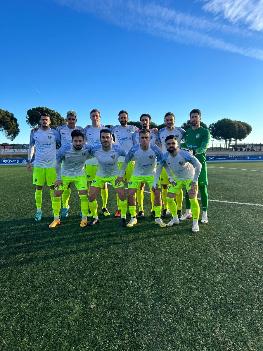 CF_SanAgustin's tweet photo. Primer Equipo | Crónica 📰

El CF San Agustín saca un punto en Las Rozas con un gran Carlos Paredes 🧤⛔🧱

Crónica en web⤵️⤵️
https://t.co/L8NV01AHYi

#EstoEsSanAgus💙
#TheSanAgusTeam https://t.co/wWzbihqWAF