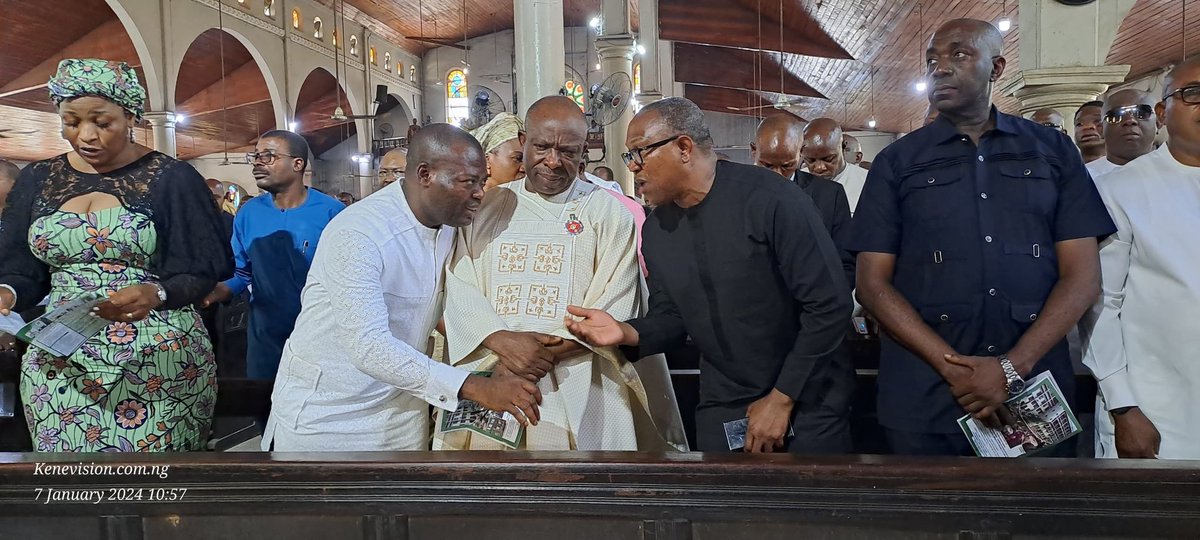 PeterObi's tweet photo. Today, I joined the Senator representing Anambra North Senatorial Zone , Anambra State, Senator Dr Tony Nwoye, in his Thanksgiving Service and Empowerment Day for the constituents in Onitsha. https://t.co/BVQyH962EQ