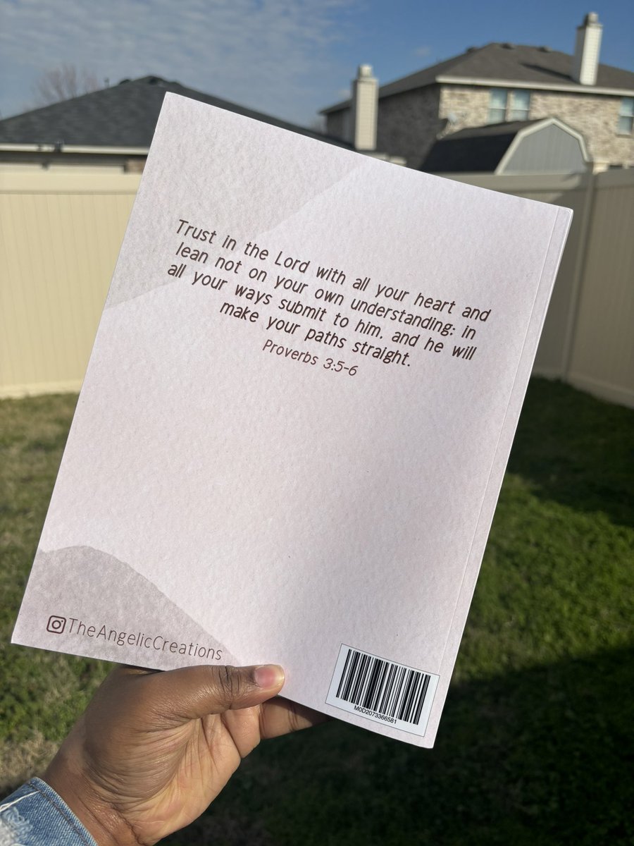 LegnaElizabeth's tweet photo. The ‘Commit Your Plans: 2024 Planner’ is here, and it’s ✨physical✨

I’m doing a giveaway on my instagram @adventuresw.ang ! 

You can purchase the planner on Amazon. Here’s the link: Commit Your Plans: 2024 Planner https://t.co/kGv7uyn8kx https://t.co/RulAvyvarU