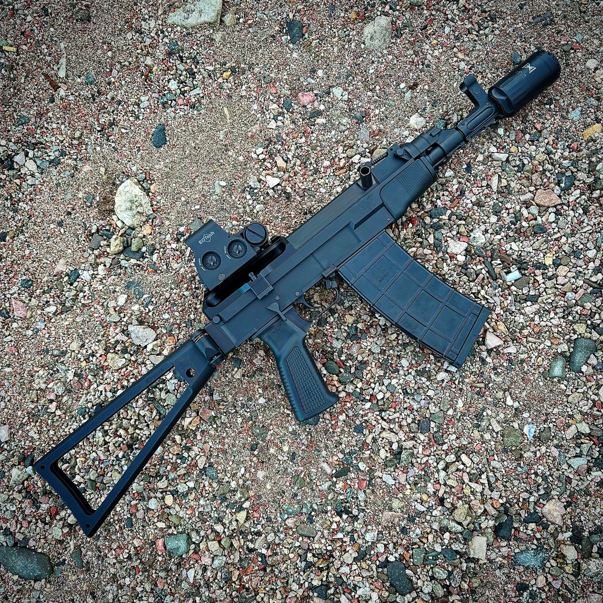 vz58usa's tweet photo. How is Your Sunday Gunday ?
#SundayGunday
#vz58 #vz58usa #vz58family #vz2008 #cz858 #sa58 #Samopal #Vzor58 #VZ58pistol #VZ58rifle #VZ58operator #VZlife #NOTanAK #762x39 #CzechSteel #Czechnology #CzechRepublic #NOczechia #VeritasVincit #TruthPrevails https://t.co/O8uU7wzYmJ