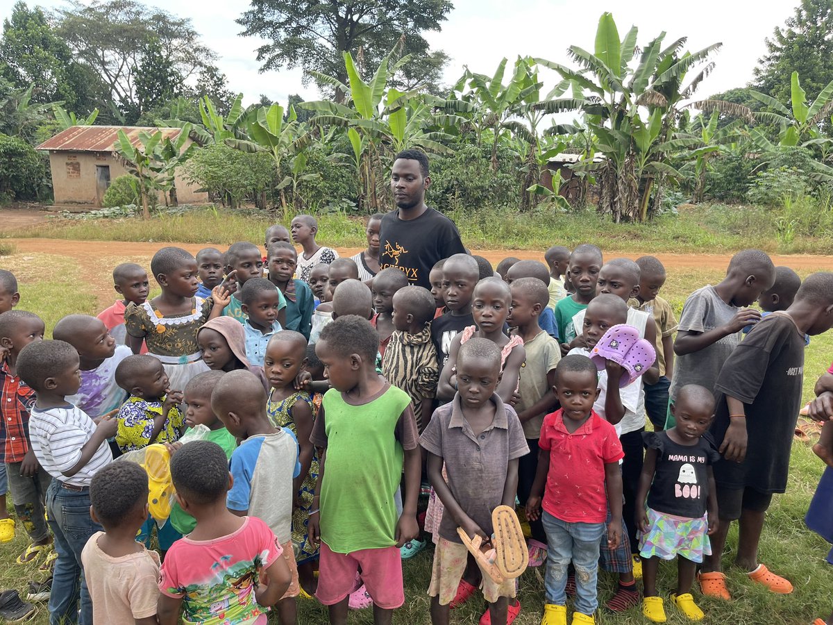 UgandaCentered's tweet photo. 🚨URGENT APPEAL🚨 Our orphanage is on the verge of eviction! 😔 Without your support, we won’t be able to pay our rent and provide a safe home for these precious children. Every donation counts! 🙏 #HelpUsSaveOurHome #OrphanageInNeed #TogetherWeCanMakeADifference https://t.co/FufiEzbceM
