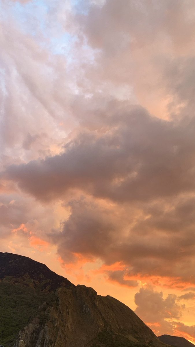 RamosMer_'s tweet photo. 🧡💙 https://t.co/QGRSvLEDQX