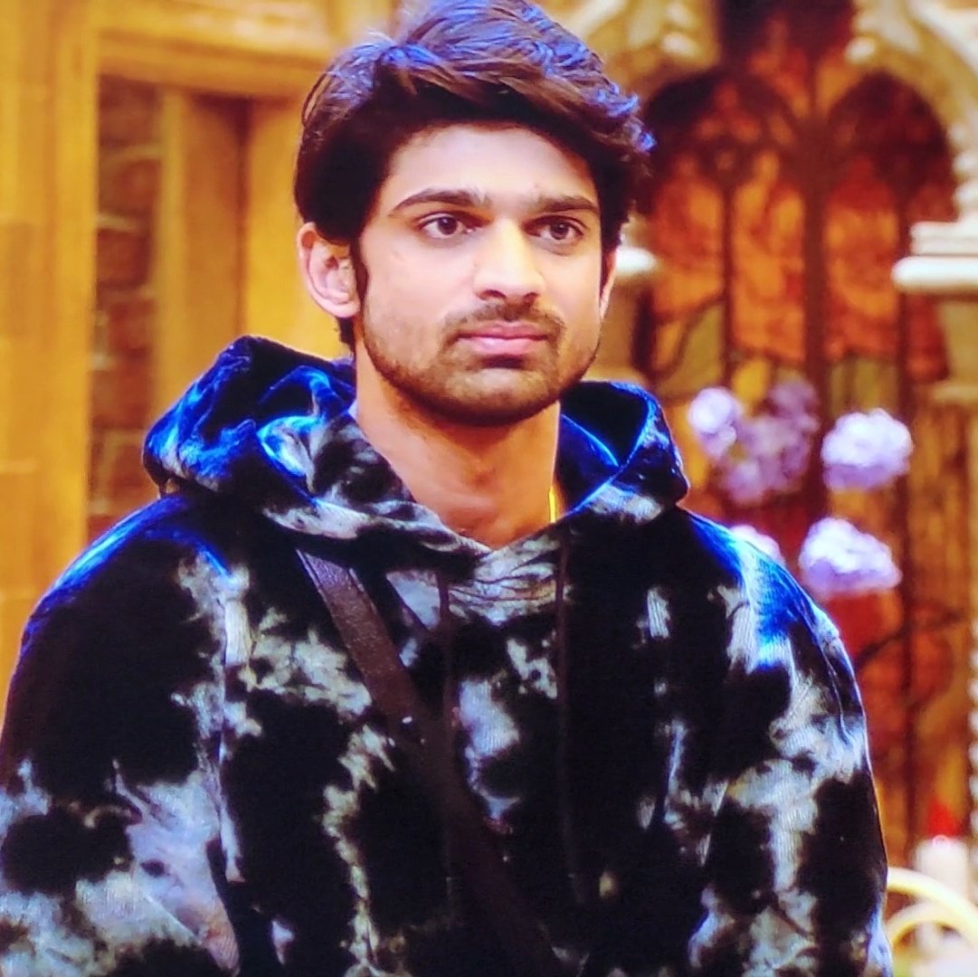 Biggboss19live's tweet photo. Bas ek baat bolunga... duniya ka koi bhi dost hota to usdin #AbhishekhKumar ko jb poke kiya jarha tha baitha nhi hota Samarth Jurel k samne khada hotaa.. 
Ladko me Dostii❤️ to yaarr hoti hi issi baat ki hai galat sahi kuchh nhi bas dost k liye marne marne ko ready rehte h https://t.co/FALvuSXedC