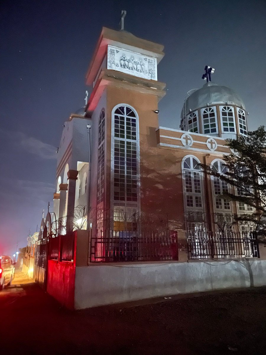 Do you happen to know the location of this building in Juba?

#Guess #SouthSudan #SSOX

📸: Courtesy Photo
