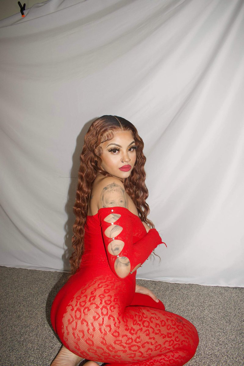 RealTemptationn's tweet photo. #unedited #model #single #fyp #seefirst #lesbian #LGBT
I Know My Worth , Is You Gone Be With Me Or Not π€·π½ββοΈπ? https://t.co/gOPbsPjabi