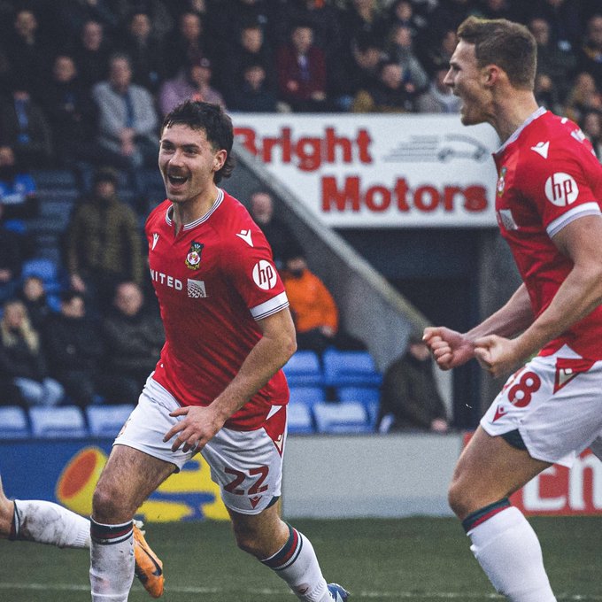 Deadlock broken in the derby 🤩  @Wrexham_AFC  get the breakthrough and celebrate in front of their fans ♥️