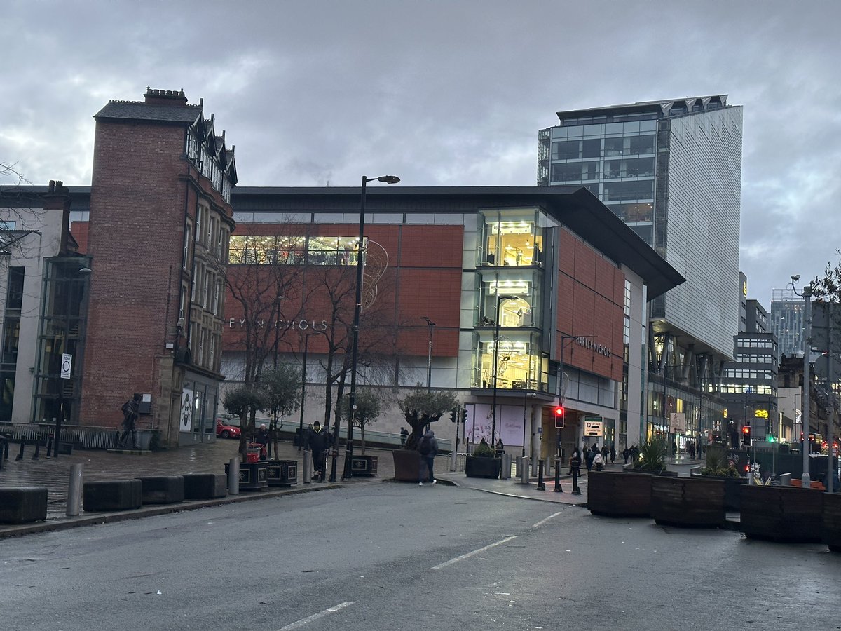 e17paul's tweet image. #project2000 @bdp_com @manchestercitycouncil #regeneration #urbandesign #reconstruction #24yearson #exchangesquaremanchester