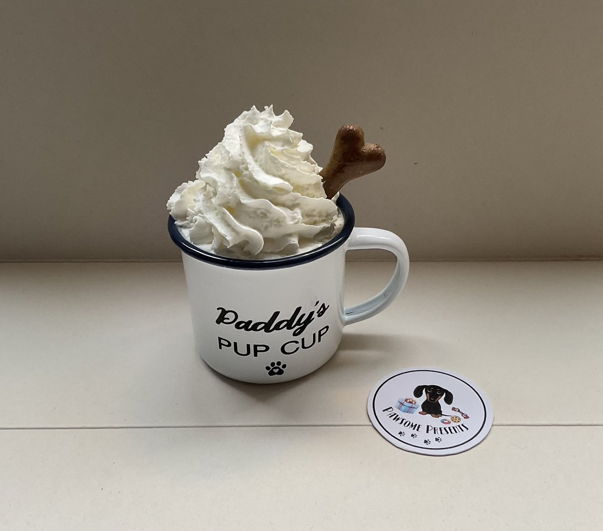 Ellen_Snook's tweet photo. https://t.co/VGz5tqLdgO

New little gift shop for your best furry friends 🐾 https://t.co/f0oRPd8Hlh
