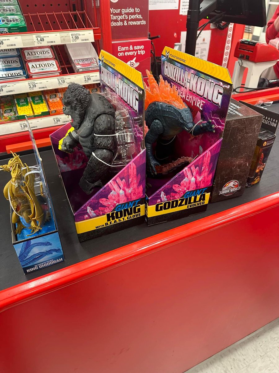 gruesomegraphx's tweet photo. Morning Groceries #godzilla #godzillaxkong #godzillaxkongthenewempire #kingkong #kaiju #godzillamemes https://t.co/gYdlFBznFQ