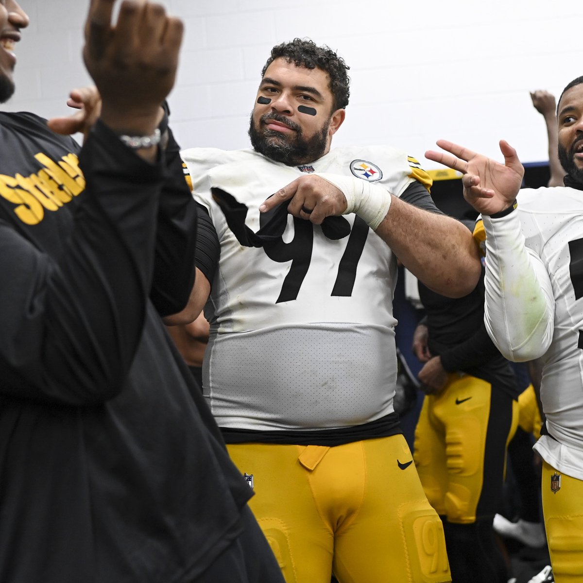 NotJustFootball's tweet image. Hey.  

Let's get this to 1,000 reposts.

Repost and reply with #WPMOYChallenge @CamHeyward