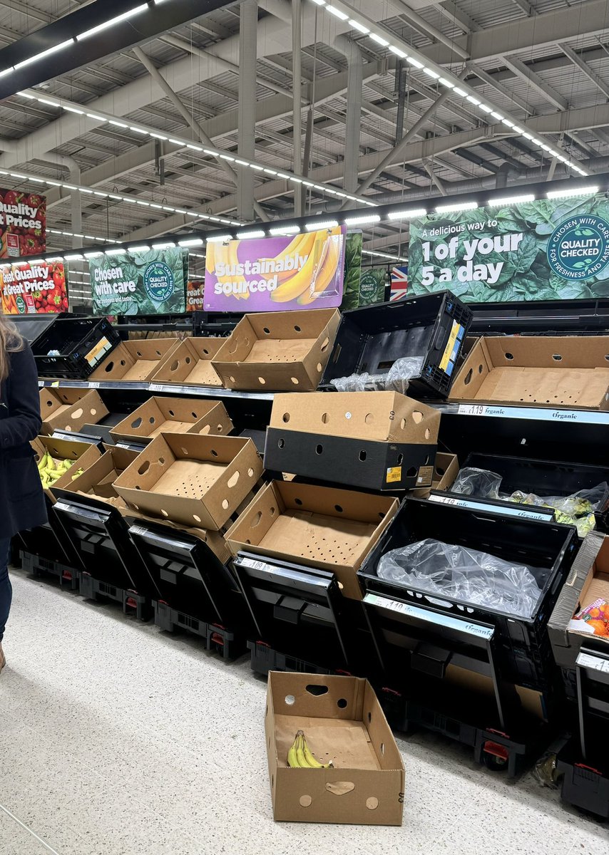 BigCaper's tweet photo. @AsdaServiceTeam what's going on with ASDA Wigan? There was nothing to buy. Ended giving up and going to @Tesco https://t.co/1Zor9GuvEW