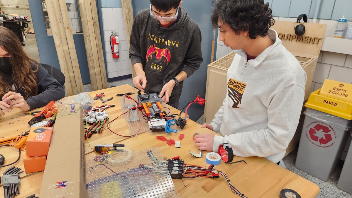 UMNRobotics's tweet image. Check out our day 1 recap and walkthrough on YouTube!
youtu.be/2pxhU6Wntxg
@andymarkinc