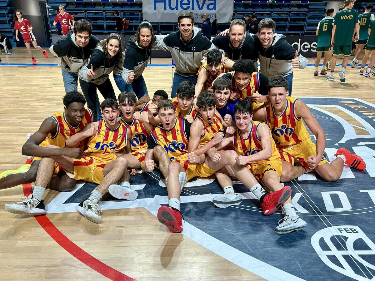 Campions d’Espanya!! 🥇🏆 
Un orgull haver pogut representar el bàsquet català i felicitats a tothom que en forma part
