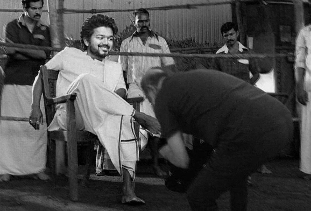 eioieoP02642829's tweet photo. Vanakkam Nanbas and Nanbis!
#VIJAYFootLickerRAJINI Why this tag trending?
#GOAT2ndLook #TheGOAT #GOAT #TheGOAT2ndLook #Thalapathy68 #TheGreatestOfAllTime @actorvijay @vp_offl https://t.co/fvQuxUS6ua