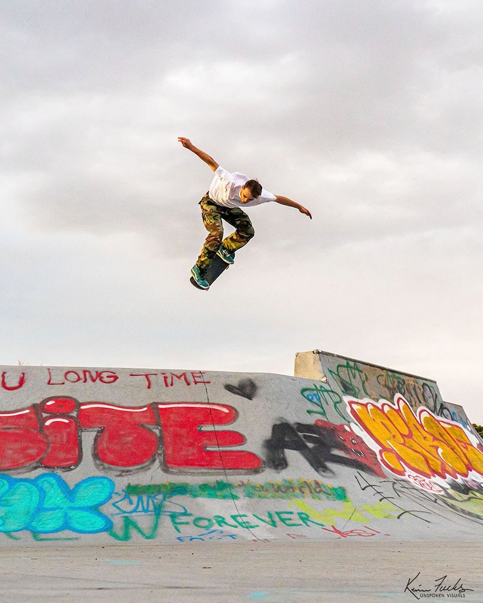 unspokenvisuals's tweet photo. No warranty
https://t.co/3E07uAojps
#skateboarding #skateboardingisfun #thankyouskateboarding #skatingislife #streetwear #skatepark #visualsgang #streetphotography #killeverygram #illgrammers #dopeports #dof_addicts #actionsports #actionsportsphotography #skatelife https://t.co/1G50PFaxMe