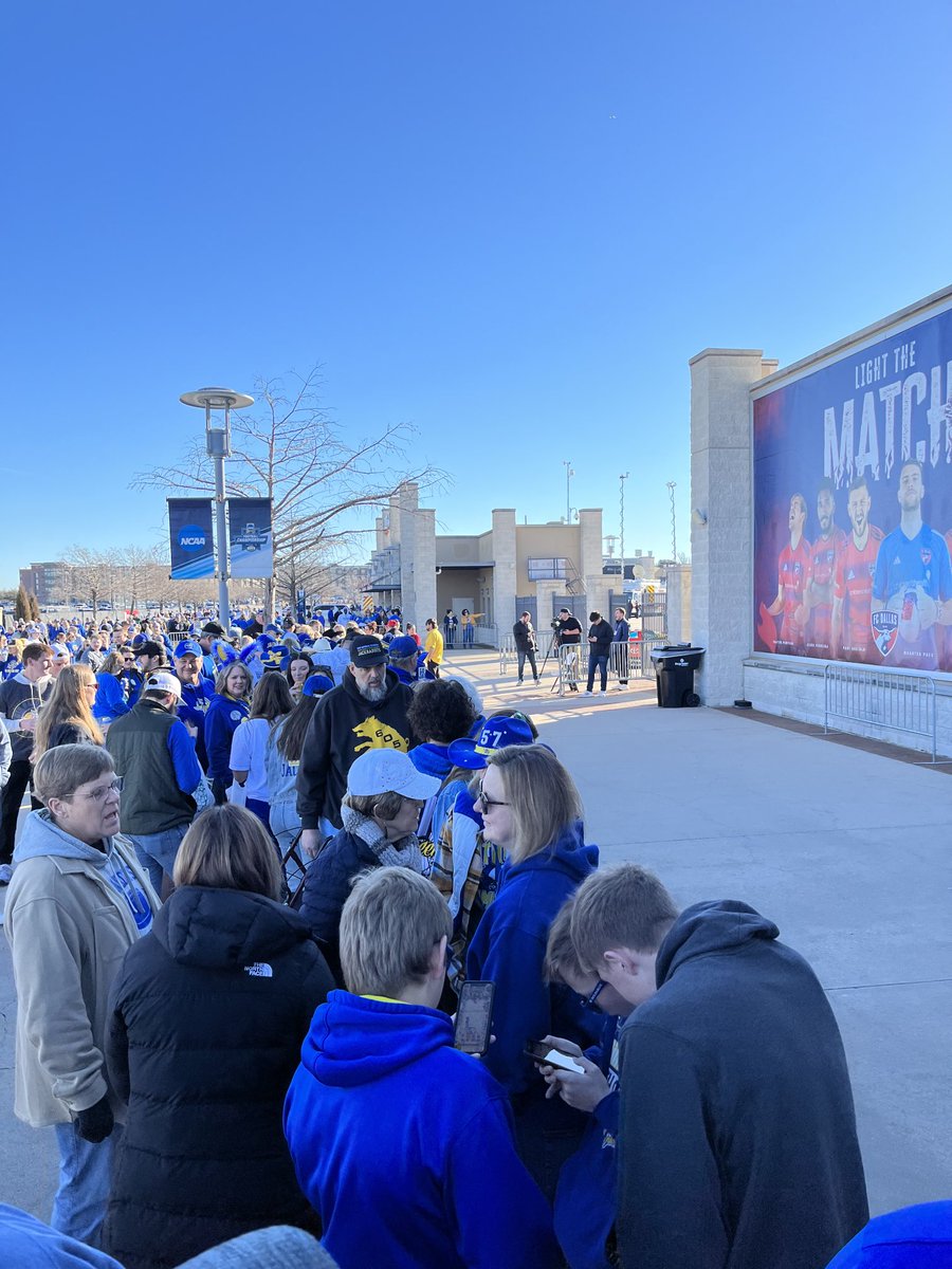 Walk Ready! #GoJacks #NattyTime #_TG #HornsDown