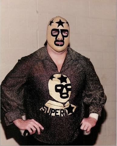 ZeusKingDARK's tweet photo. Who is your favorite wrestler of all time? https://t.co/U0w4L3Ijng