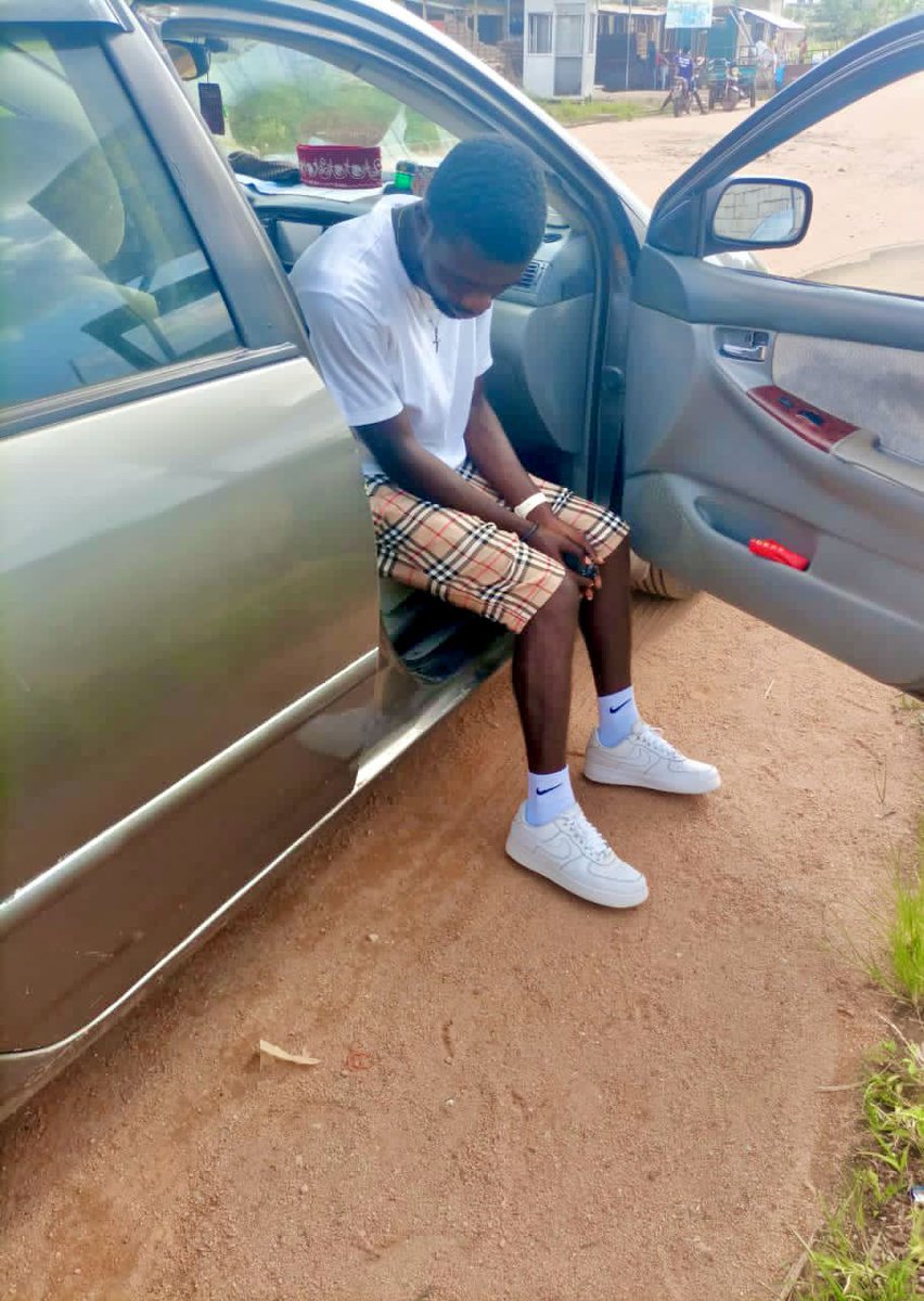 BadbJnr's tweet photo. º||º Take Care Of Yourself , Stay Lowkey , Walk In Your Lane &amp; Always Try To Stay Out Of Trouble Because People Don't Love You Like You Think💡🕊º||º
      ❤M-R-L-O-V-E-R-B-O-Y❤
     #LADIES_FAVOURITE_BOY 

#MAY_WE_ALL_BE_GREAT 
                          #AMAZING_GRACE https://t.co/QI4nNQRr2i