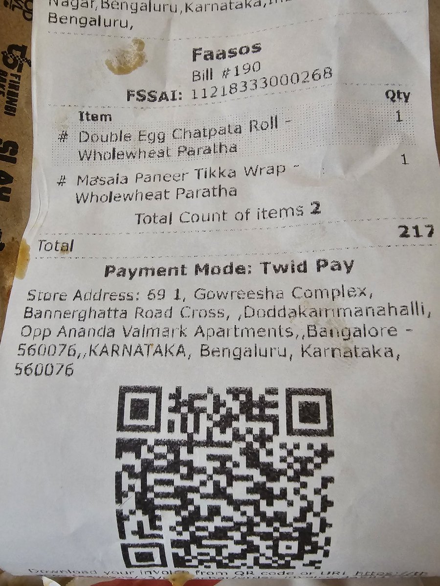 Rajendraskp's tweet photo. @eatsurenow thanks to you guys I was about to eat chicken for the first time in my life. Ordered paneer wrap, and you guys delivered chicken wrap, good job. https://t.co/dvybE7WBwr