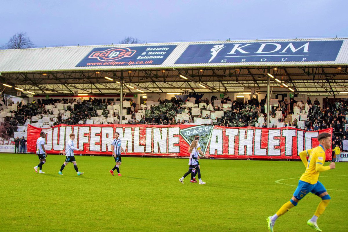 UkSupporters's tweet image. .@officialdafc fan group .@SECTION_NW 
get creative with coloured film rolls.
To view our range of Tifo materials please visit supporters-uk.com