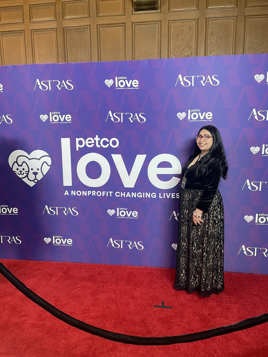 srsoto26's tweet photo. Last night was amazing. That’s it. That’s the tweet. #TheAstras #AstraAwards #HCAAstraAwards https://t.co/6bl9PKq2rS
