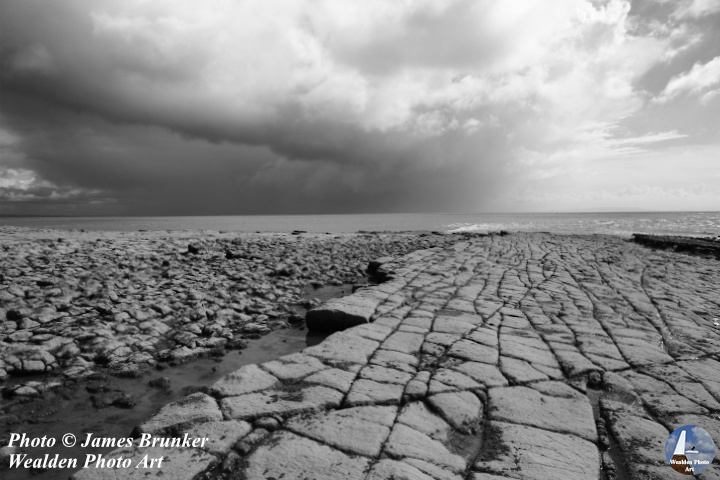 For #OldRockDay today, limestone pavement at Lavernock Point, #SouthWales in #blackandwhite, available as #prints and on #gifts here FREE SHIPPING in UK:  lens2print.co.uk/imageview.asp?… 
#AYearForArt #BuyIntoArt #Glamorgan #landscape #HeritageCoast #geology #blackandwhitephotography