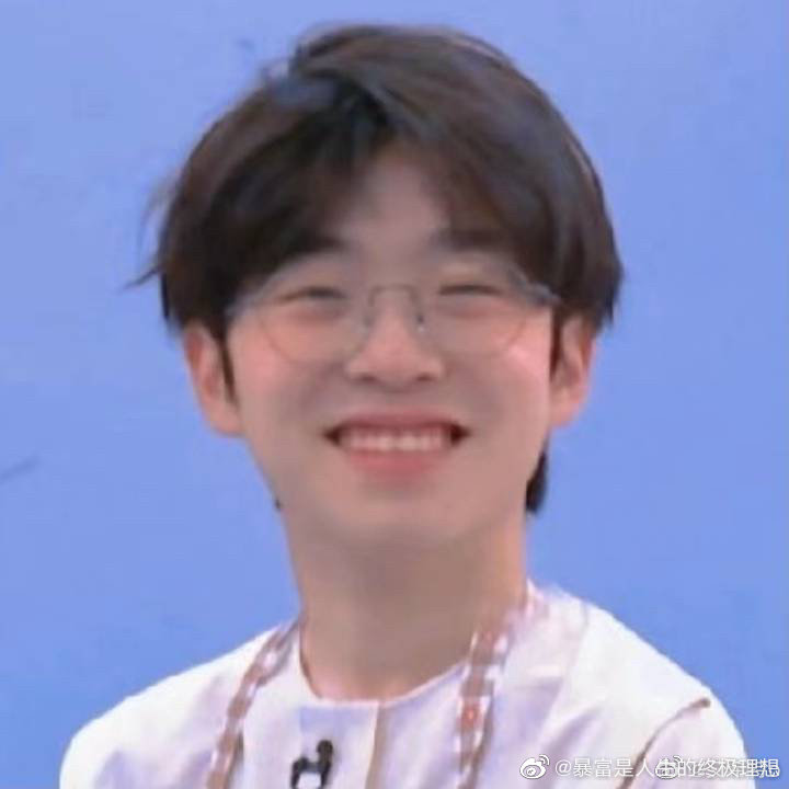 สุขสันต์วันเกิดค้าบบบบมุเจ้บ โตขึ้นอีกปีแล้วนะ ขอบคุณทุกความสดใสของแกที่ทำให้เรายิ้มได้ในทุกวัน ขอบคุณอะไรก็ตามที่ทำให้รู้จักคนที่ชื่อจางเจียหยวน ขอให้ประสบความสำเร็จในทุกๆสิ่งที่หวัง รักแกเสมอ💕
#21th_ZJYday #จางเจียหยวน #zhangjiayuan #张嘉元