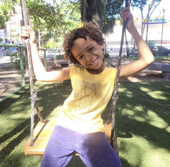 negrali's tweet photo. 🚨 🚨🚨🚨🚨🚨🚨🚨🚨🚨🚨

O pequeno Edson Davi de 6 anos continua desaparecido. Você tem alguma informação que pode ajudar essa família? Entre em contato com a polícia imediatamente ou com a irmã dele, Giovanna (@_gioharaujo no instagram). Ajude a encontrar o Edson, por favor 🙏🏽 https://t.co/MHa5JXgDbi