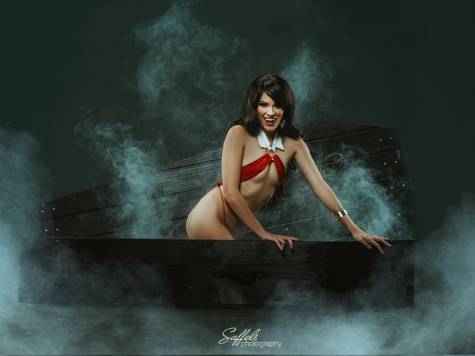 Watch Joanie Brosas ✈️ SDCC #814's leaked NSFW photo on TwXstars