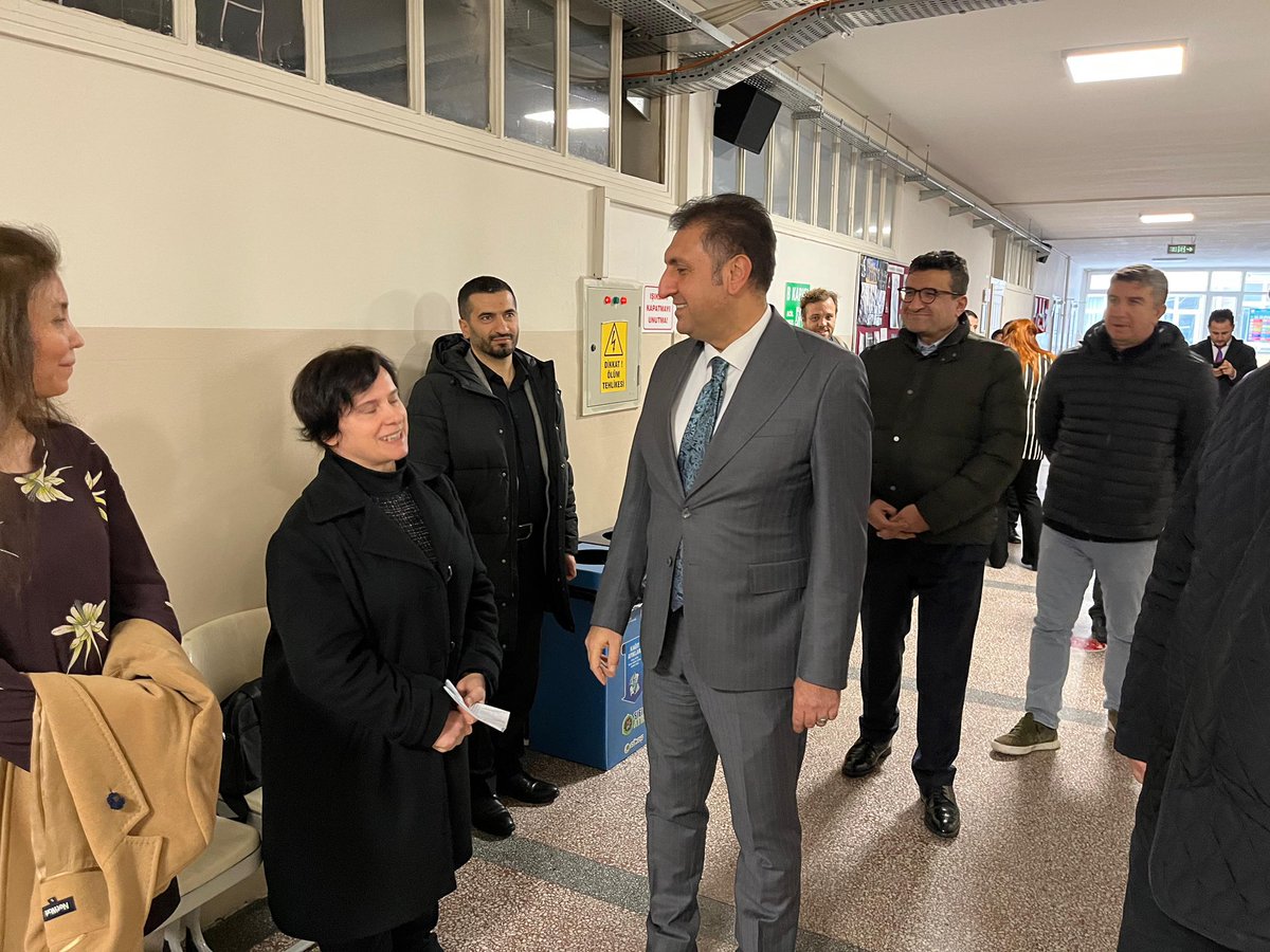 Mesleki ve Teknik Anadolu Liseleri içerisinde eğitim, üretim, istihdam ilişkisinin en güçlü olduğu okullar arasında yer alan okulumuz faaliyetlerini inceleyen İstanbul Milli Eğitim Müdürümüz Sayın Murat Mücahit Yentür’e teşekkür ederiz. <a href="/memkadikoy/">Kadıköy İlçe Millî Eğitim Müdürlüğü</a> <a href="/istanbul_MTE/">İstanbul Mesleki ve Teknik Eğitim</a> @istanbul