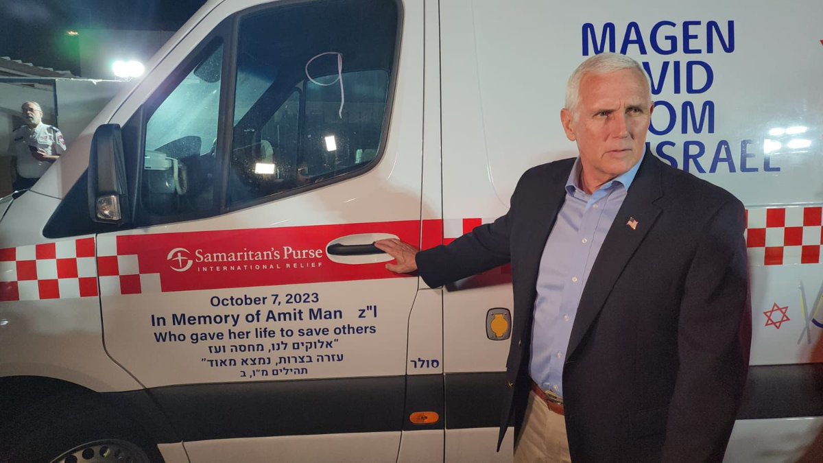 Le vice président américain <a href="/mikepence4gov/">Pence4 Gov</a> visite le quartier général du <a href="/Mdais/">Magen David Adom</a> dans le centre de <a href="/Israel/">Israel ישראל</a> et manifeste tout son soutien à l’organisation sur le front depuis le 7 octobre. #IsraelFightsTerror