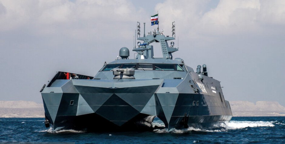 ***UPDATE*** Here-> hisutton.com/Iran-IRGC-Abu-… Quick analysis of #Iran's new missile corvette There is no doubt that the IRGC’s naval branch is growing in size and capability. It is gaining some increasingly potent equipment and some modern vessels.