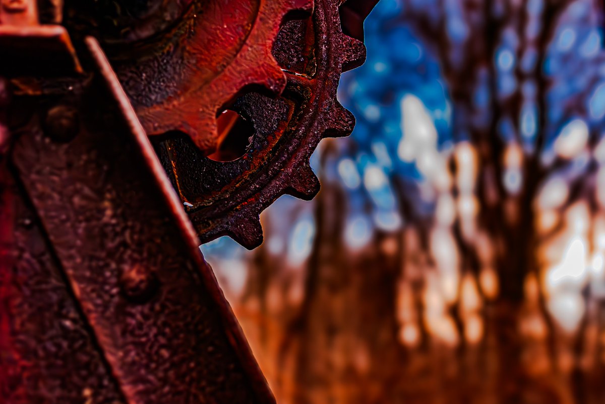 Djdaerialplus's tweet photo. While taking a cold walk in January, I stumbled upon an old piece of machinery. Here are some more photos from my walk. #djdphoto #winterwalk #vintagefinds