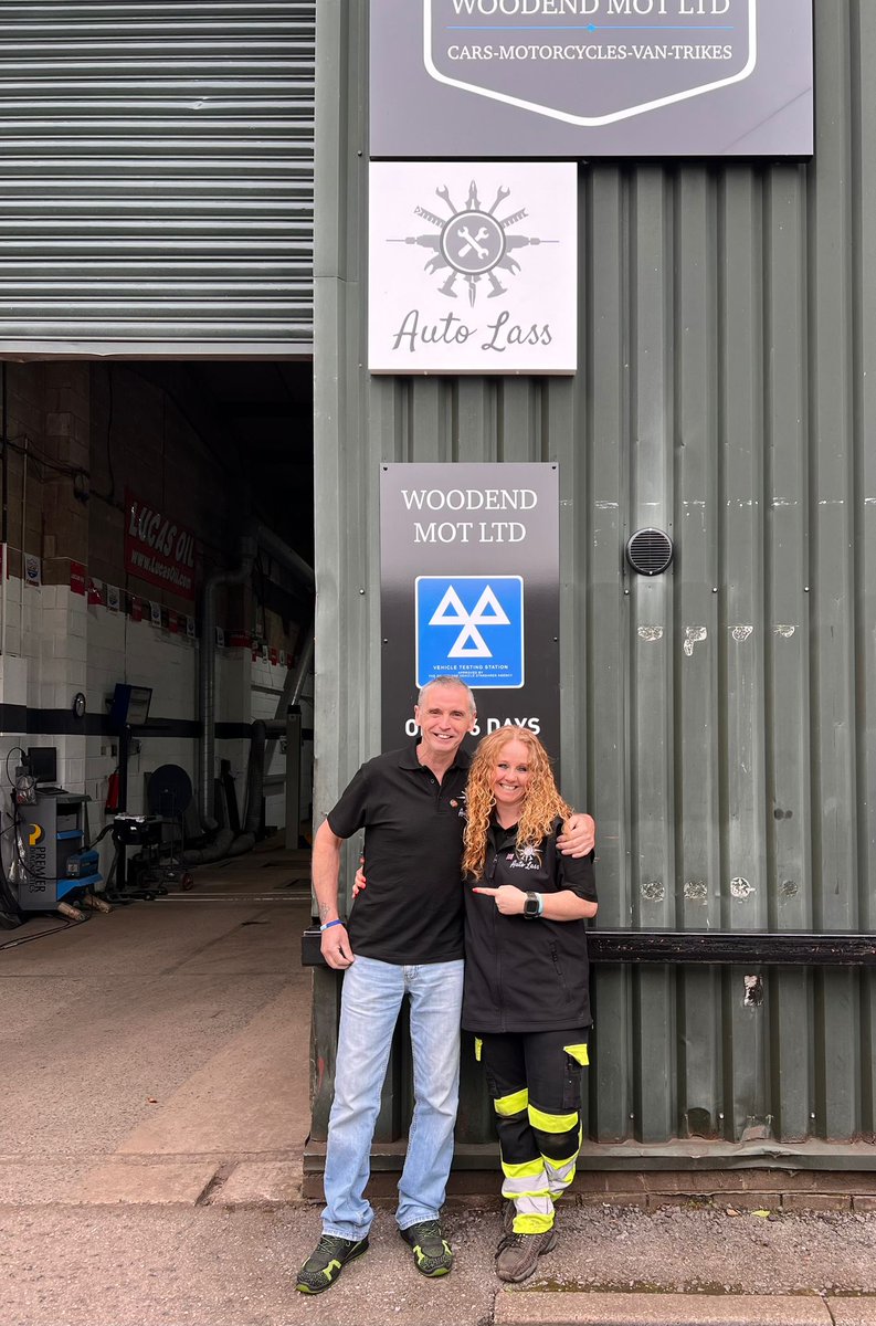 CraigHughes123's tweet photo. Took the Range Rover to @auto_lass for MOT @AndyN_Auto_Lass autolass carried out the test supervised by Jody. Andy is newly qualified &amp; did a great job. I travelled from Wales to have my test done and I highly recommend the Autolass Team workshop @WoodendMOT https://t.co/3sG7YrZuwm