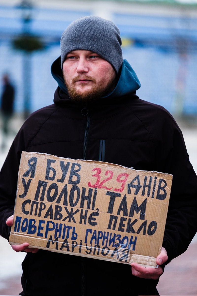 notadipper's tweet photo. Роз'їбало з його напису. Ходіть на акції, кричіть в інтернеті, вдома, на вулиці. https://t.co/yBlos73R5q