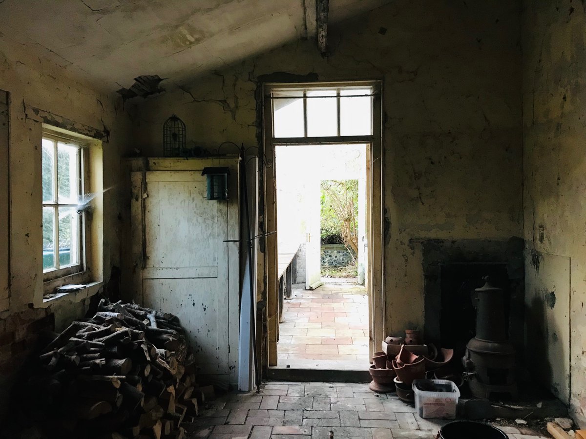JulietBlaxland's tweet photo. Old Rec museum of social history: the Sunday School roomโฆ ๐๐๐ป๐ชฃ #OldRec #Suffolk #CofE #rectories https://t.co/95MhLdxcwO