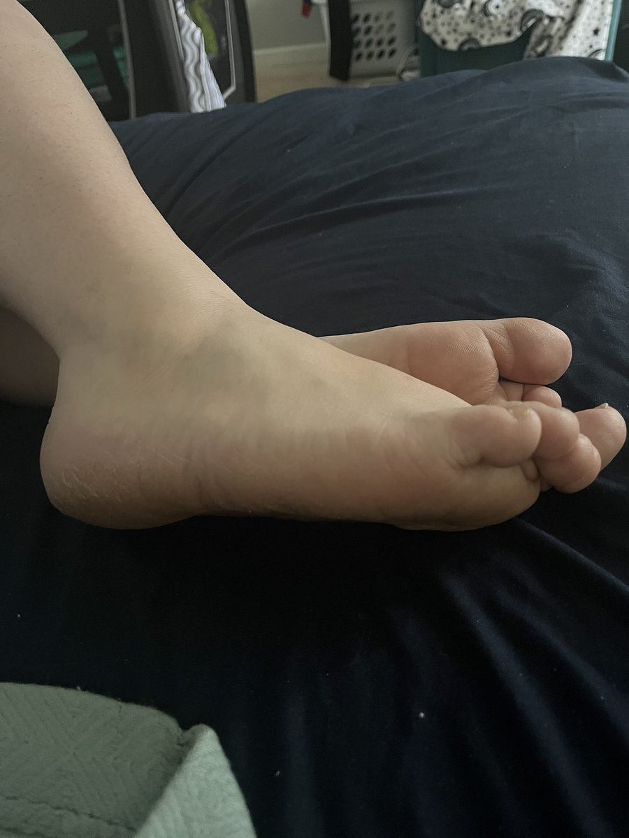 polybabe91's tweet photo. 💜 32
💜 nsfw
💜 Demisexual
💜 sub
💜 🙅🏻‍♀️ minors
💜 🙅🏻‍♀️ no unsolicited 🍆 pics
💜 FREE OF LINK IN COMMENTS https://t.co/m6a6LARlWJ