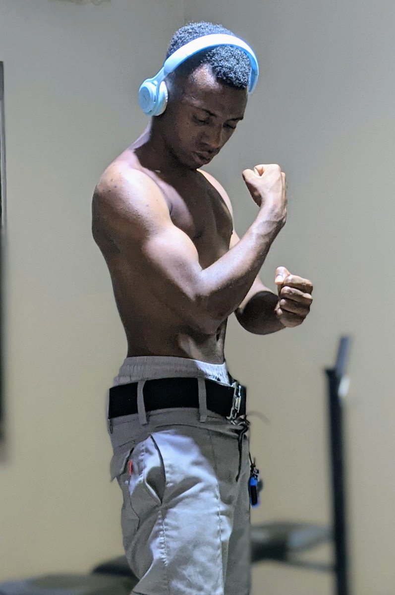 dickson_satome's tweet photo. Body machine https://t.co/QdhcIcJcDD