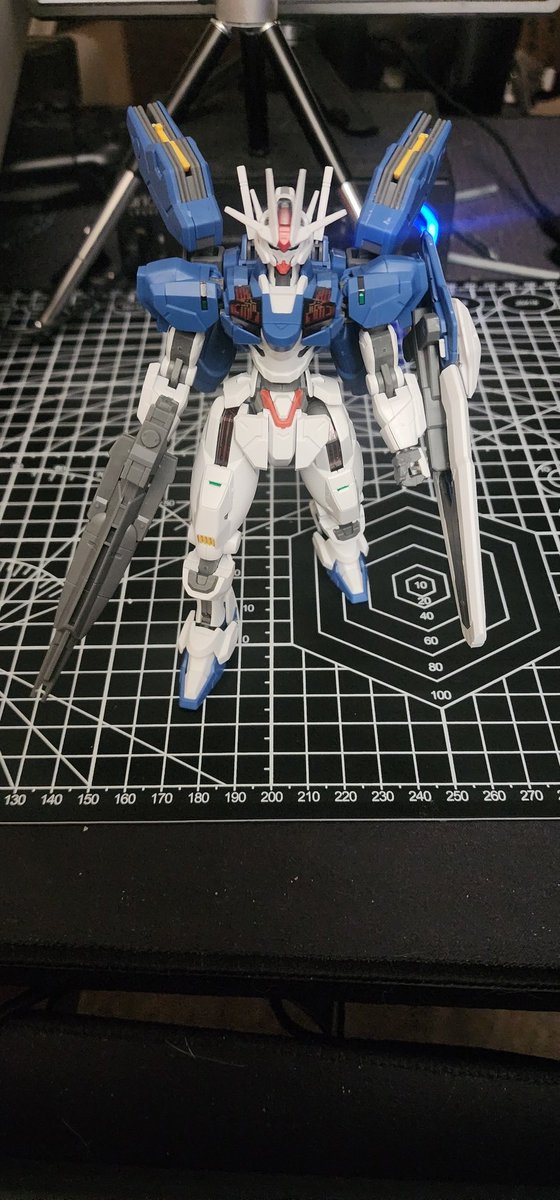 KazuyukiVT's tweet photo. Victory post!
Thank you, everyone, for hanging out last night. My hands are a bit sore, but we got her done!
#Gunpla #GunplaBuilding https://t.co/cKDfSDC9nd