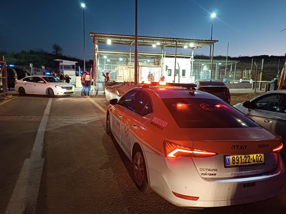 manniefabian's tweet photo. Police say a Palestinian child was mistakenly killed by officers during a car-ramming attack at a checkpoint in East Jerusalem.

According to police, a car with a Palestinian man and woman arrived at the checkpoint near the West Bank town of Biddu and accelerated into a Border Police officer in her 20s.

The officer was lightly wounded, and other officers opened fire at the vehicle, killing both occupants.

"As a result of the shooting at the terrorists, a girl who was in another vehicle at the crossing was hit," police say.

According to medics, the Palestinian girl, aged three, was critically injured by the gunfire and was declared dead at the scene a short while later.