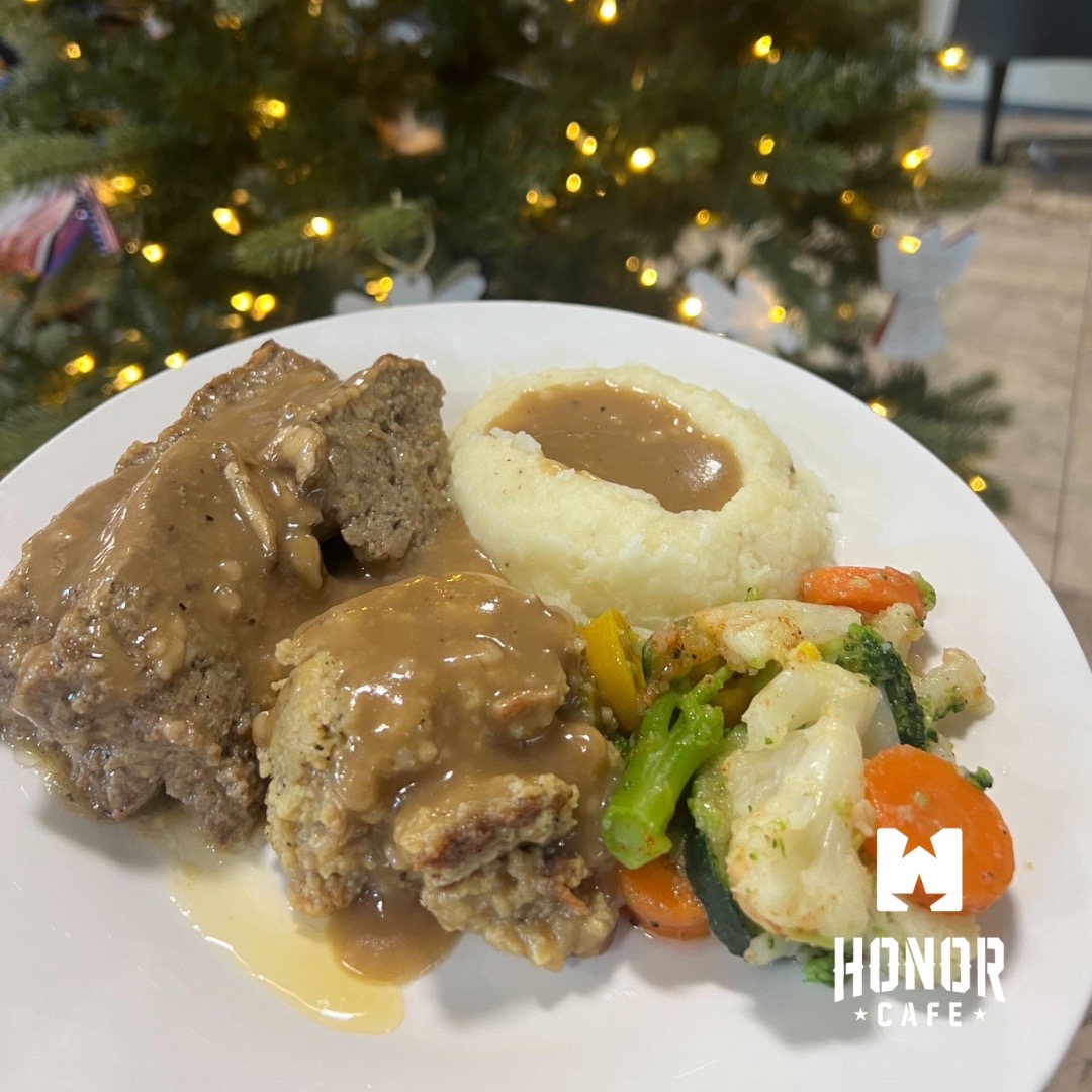 Join us at Honor Cafe for breakfast, lunch, brunch in Conroe! We have Meatloaf with Mashed Potatoes and Gravy and Mixed Vegetables on special today. 

Grab your group and head on over for an unforgettable experience! 

🌐 honorcafe.us
