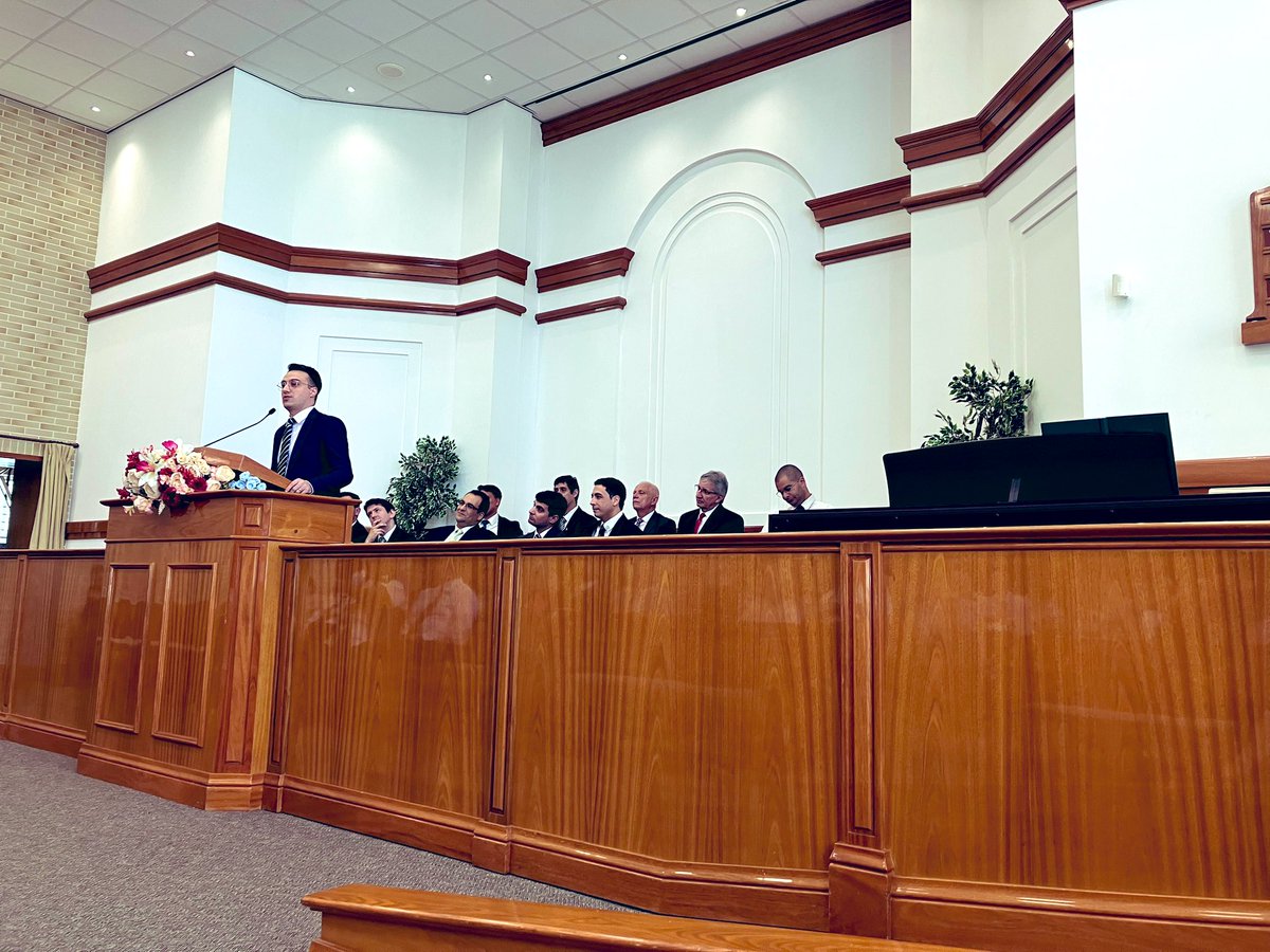 lu_rocas's tweet photo. Russell M. Nelson: “The Lord leads the Church through revelation.” ✨
Habemus new bishop 🤝🏻 We sustain!
🤍 @Ch_JesusChrist #BuildingZion #BecomingZion https://t.co/U0oyN2vA4P